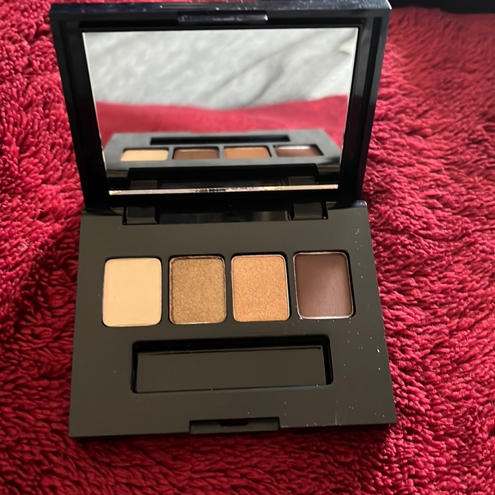 Estee Lauder women’s make up